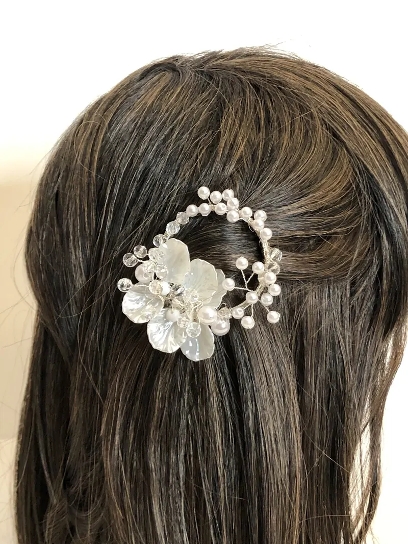 Horquilla de novia tejida a mano, con perlas y cristales