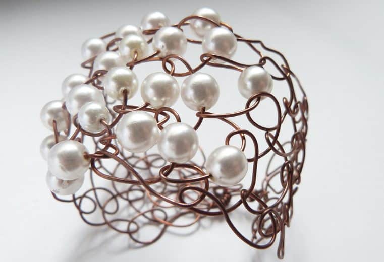 Pulsera incaica con anillado simple y perlas