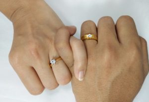 anillos de boda uno